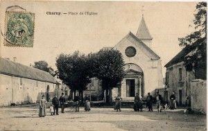 Charny place de l'église